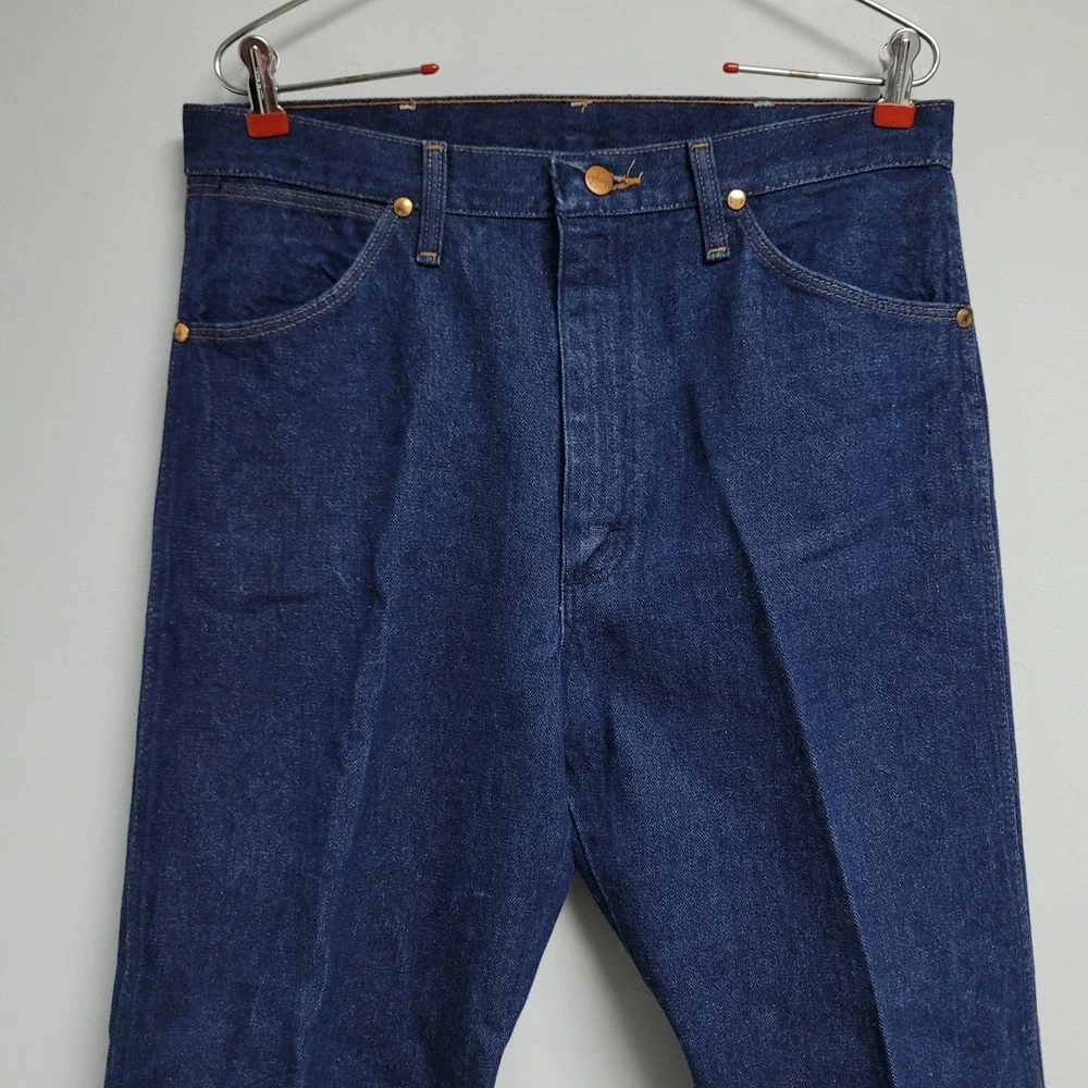 Vintage Wrangler 13MWZ Blue Denim Jeans USA Made 34x36 LM8-A989-002 Mens